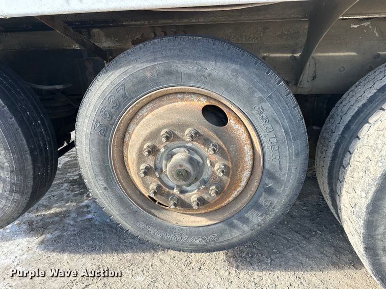 image for item FK1587 2000 Kenworth W900 ready mix truck