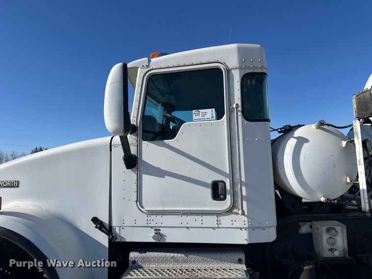 image for item FK1602 2006 Kenworth W9 Series ready mix truck