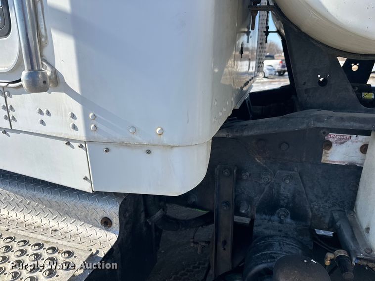 image for item FK1602 2006 Kenworth W9 Series ready mix truck