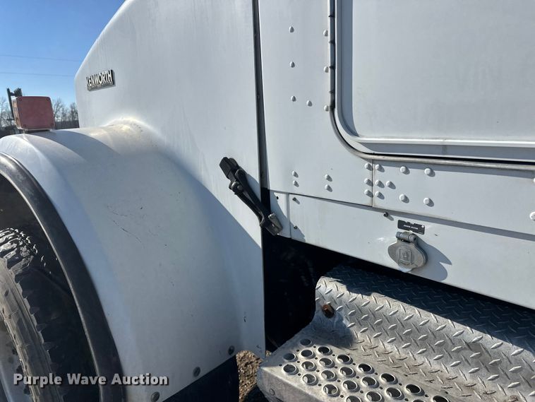 image for item FK1602 2006 Kenworth W9 Series ready mix truck