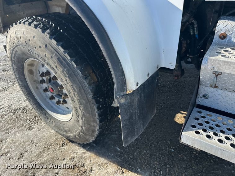 image for item FK1602 2006 Kenworth W9 Series ready mix truck