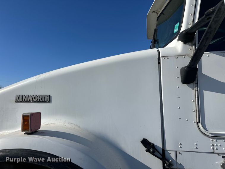 image for item FK1602 2006 Kenworth W9 Series ready mix truck