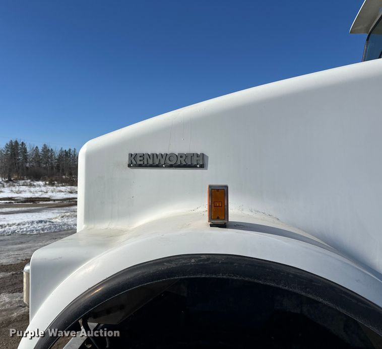 image for item FK1602 2006 Kenworth W9 Series ready mix truck