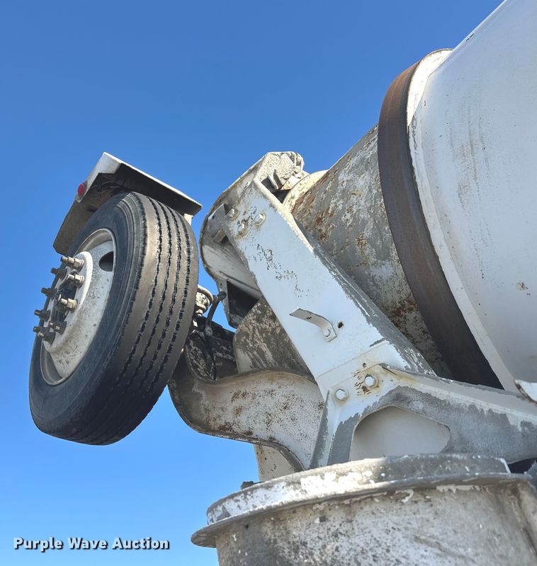 image for item FK1602 2006 Kenworth W9 Series ready mix truck