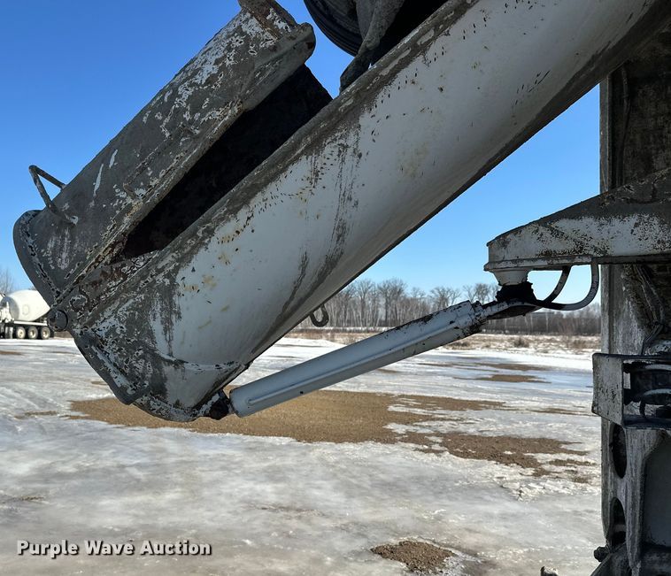 image for item FK1602 2006 Kenworth W9 Series ready mix truck