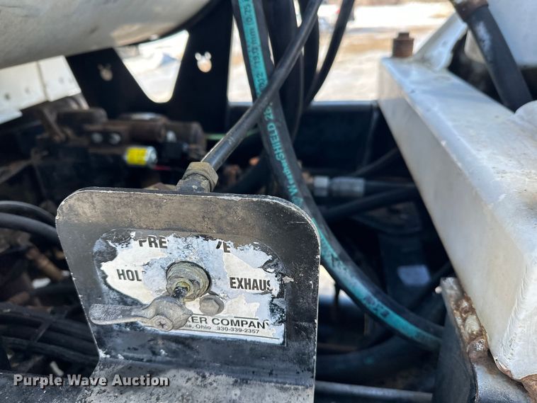 image for item FK1602 2006 Kenworth W9 Series ready mix truck