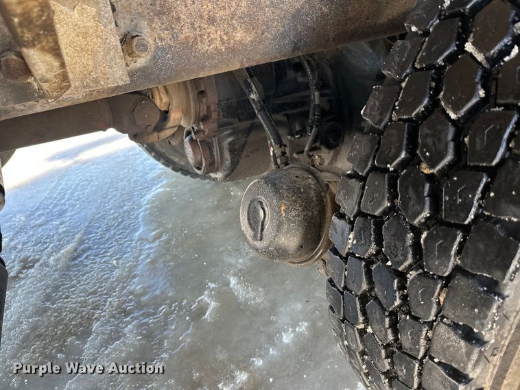 image for item FK1602 2006 Kenworth W9 Series ready mix truck