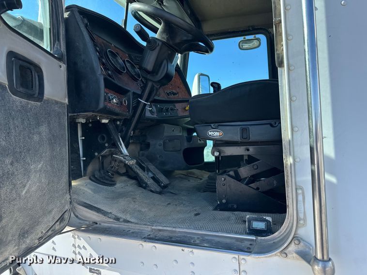 image for item FK1602 2006 Kenworth W9 Series ready mix truck