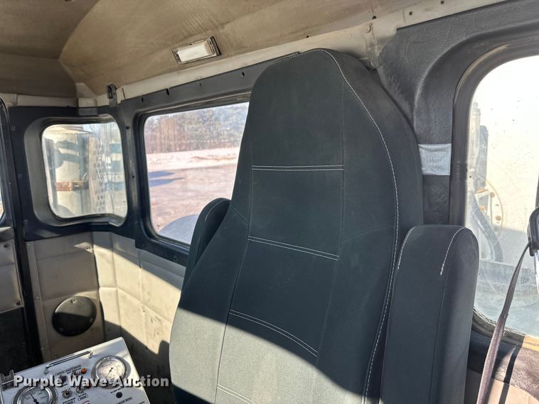 image for item FK1602 2006 Kenworth W9 Series ready mix truck