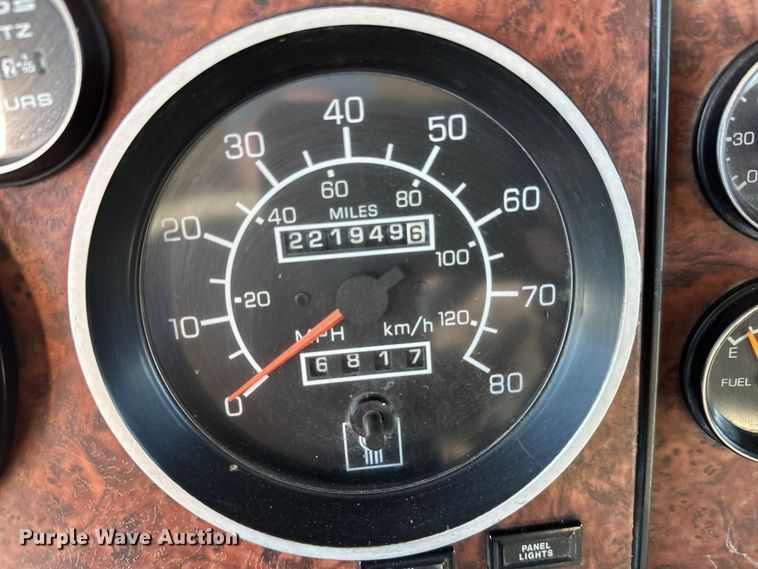 image for item FK1602 2006 Kenworth W9 Series ready mix truck