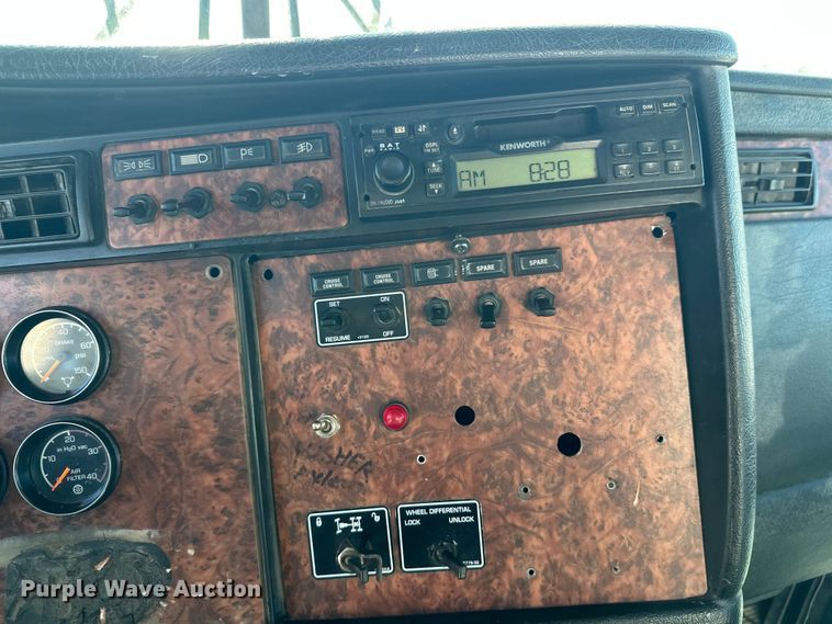 image for item FK1602 2006 Kenworth W9 Series ready mix truck