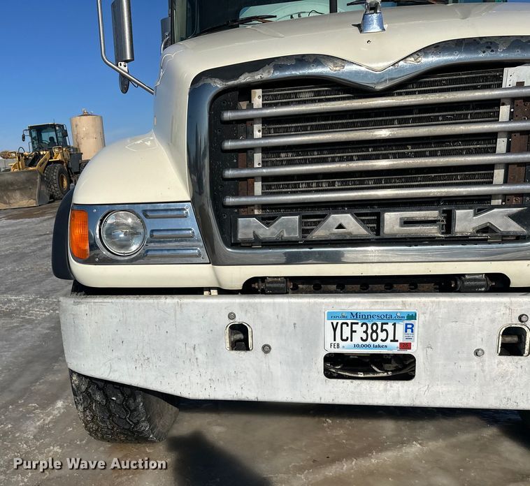 image for item FK1603 2007 Mack Cv ready mix truck