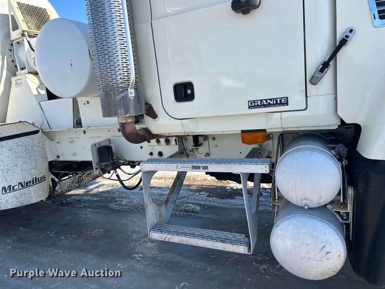 image for item FK1603 2007 Mack Cv ready mix truck