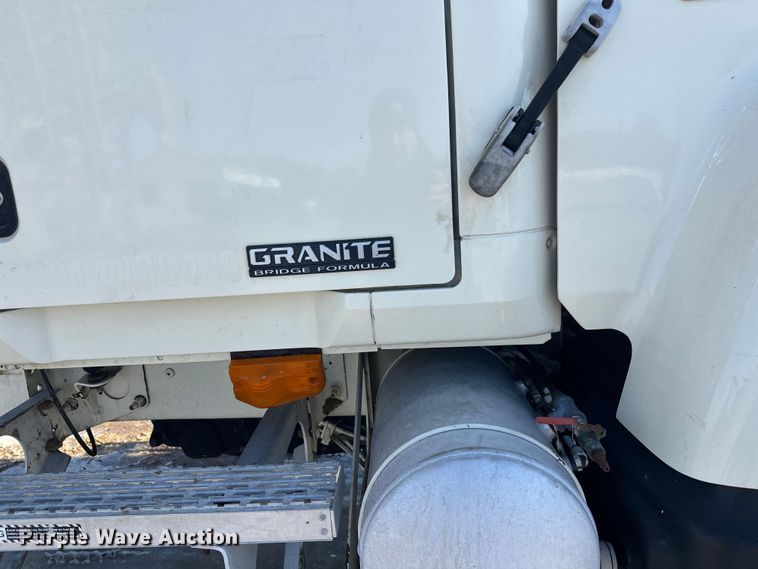 image for item FK1603 2007 Mack Cv ready mix truck