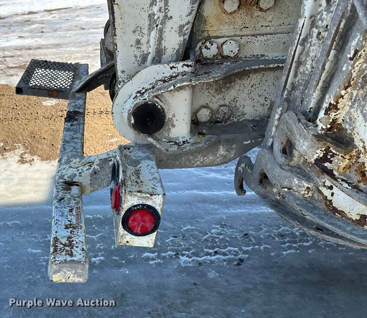 image for item FK1603 2007 Mack Cv ready mix truck