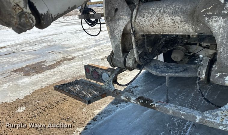 image for item FK1603 2007 Mack Cv ready mix truck