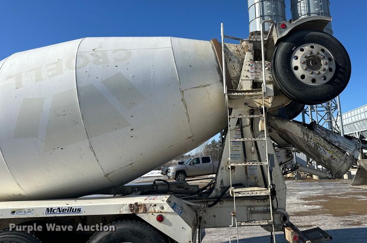 image for item FK1603 2007 Mack Cv ready mix truck