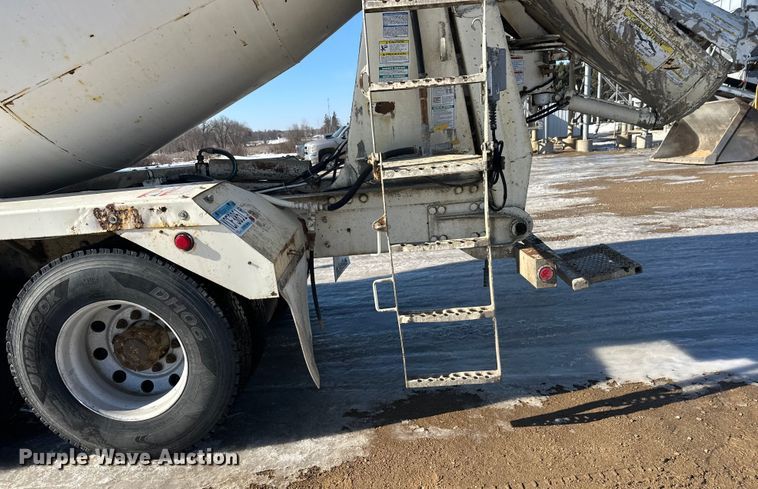 image for item FK1603 2007 Mack Cv ready mix truck