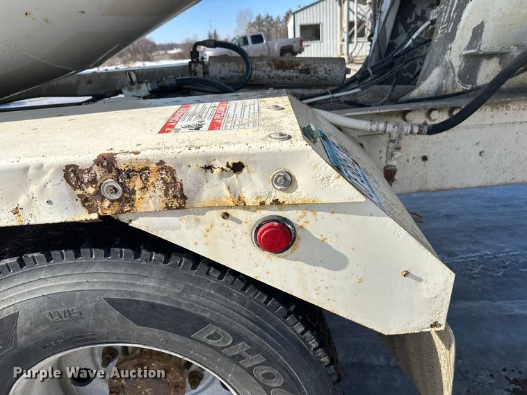 image for item FK1603 2007 Mack Cv ready mix truck