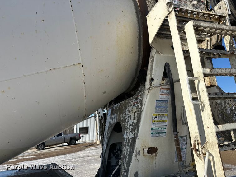 image for item FK1603 2007 Mack Cv ready mix truck