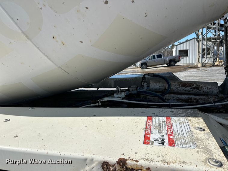 image for item FK1603 2007 Mack Cv ready mix truck