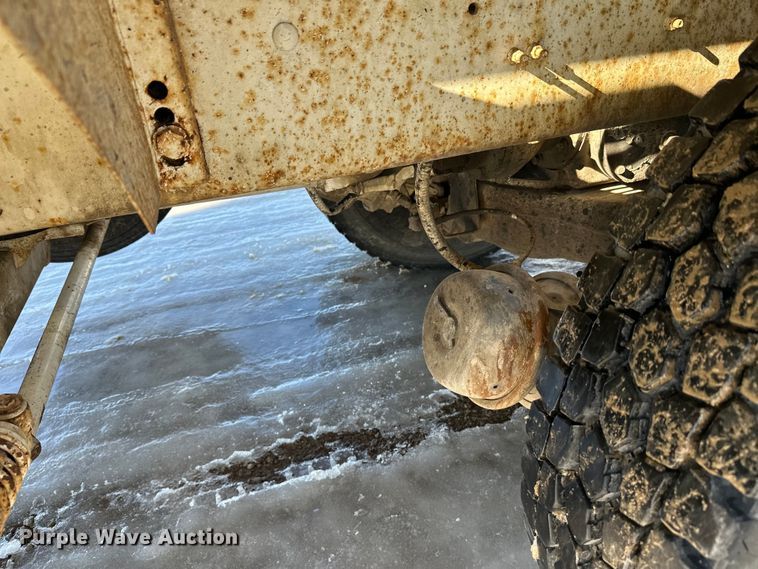 image for item FK1603 2007 Mack Cv ready mix truck