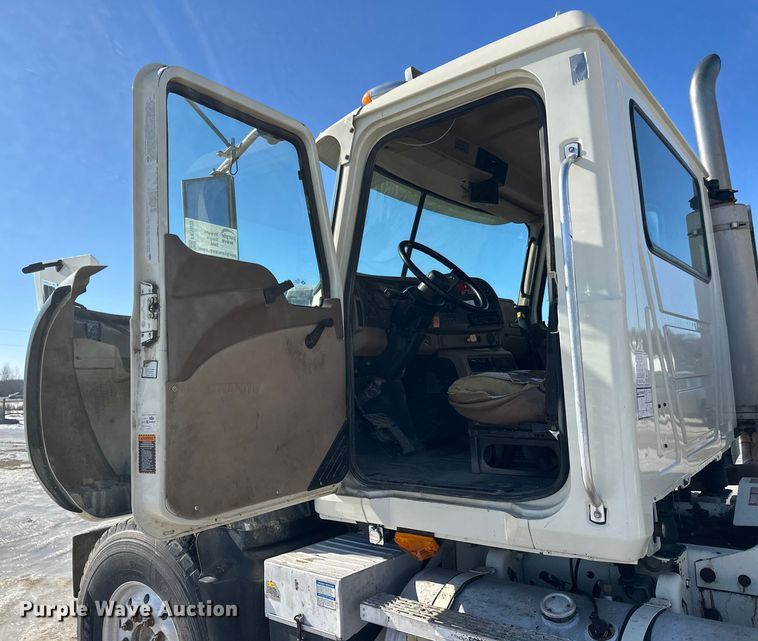 image for item FK1603 2007 Mack Cv ready mix truck