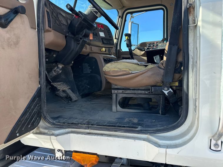 image for item FK1603 2007 Mack Cv ready mix truck