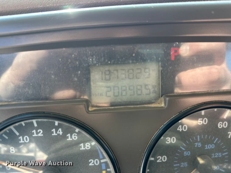 image for item FK1603 2007 Mack Cv ready mix truck