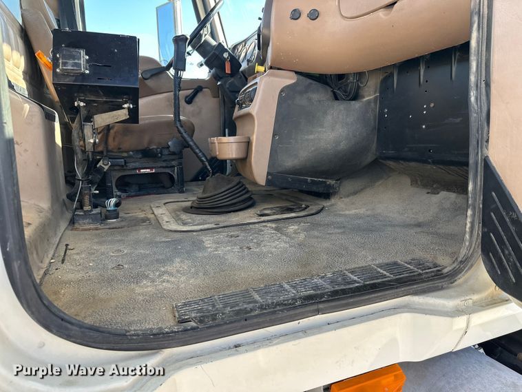 image for item FK1603 2007 Mack Cv ready mix truck