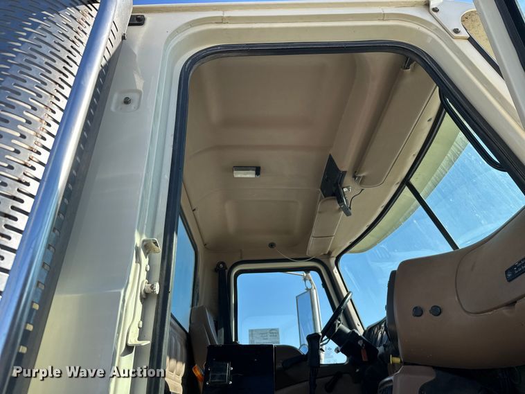 image for item FK1603 2007 Mack Cv ready mix truck