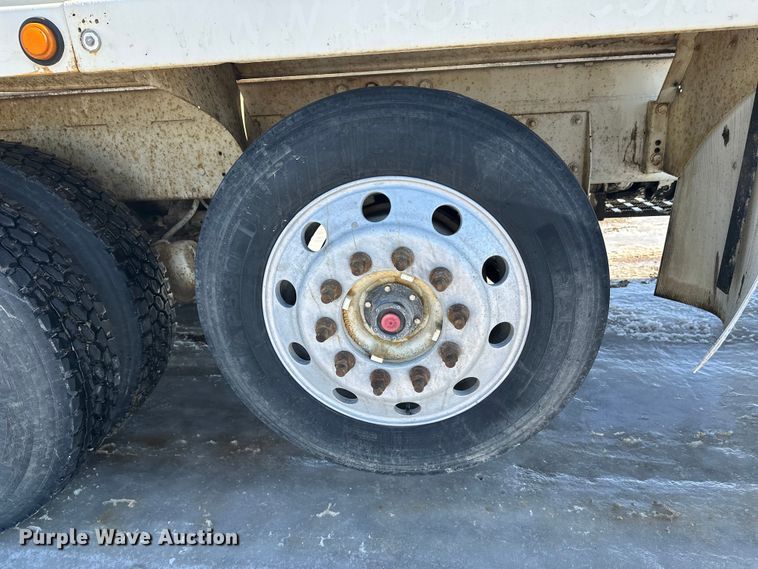 image for item FK1603 2007 Mack Cv ready mix truck