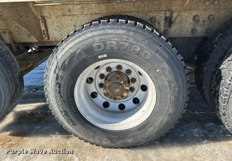 image for item FK1603 2007 Mack Cv ready mix truck