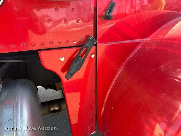 image for item FK1671 2007 Peterbilt 378 semi truck