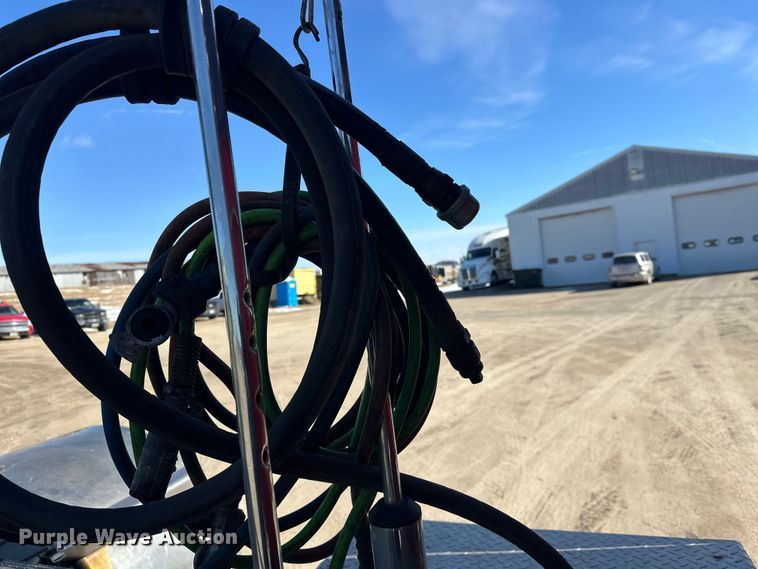 image for item FK1671 2007 Peterbilt 378 semi truck