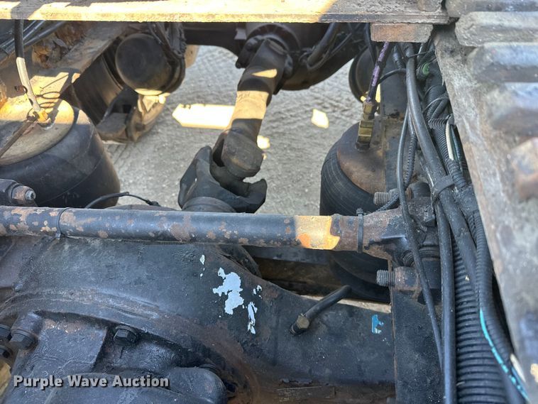 image for item FK1671 2007 Peterbilt 378 semi truck