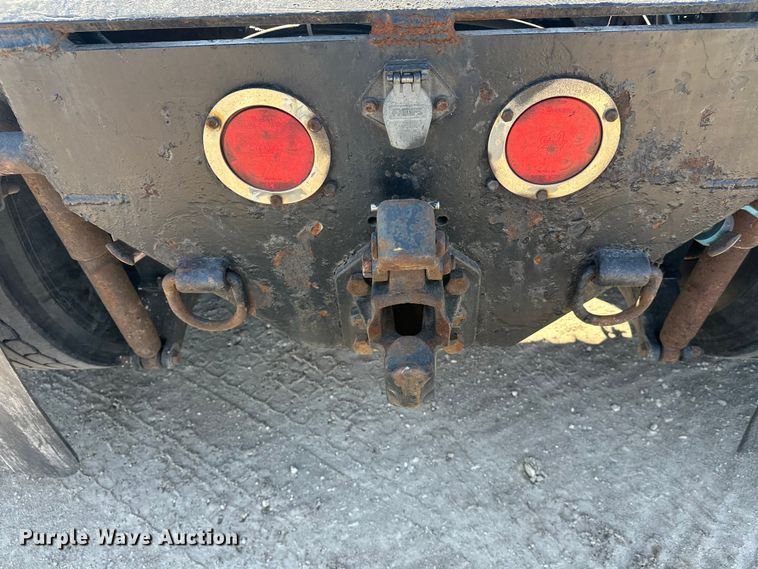 image for item FK1671 2007 Peterbilt 378 semi truck