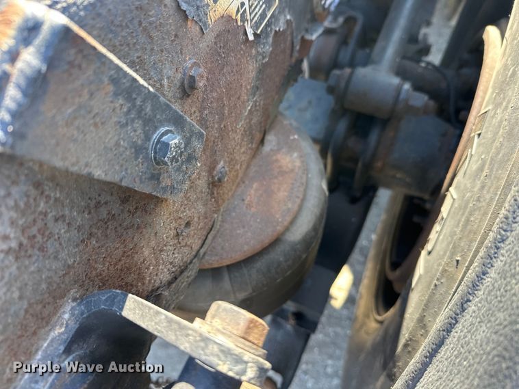 image for item FK1671 2007 Peterbilt 378 semi truck