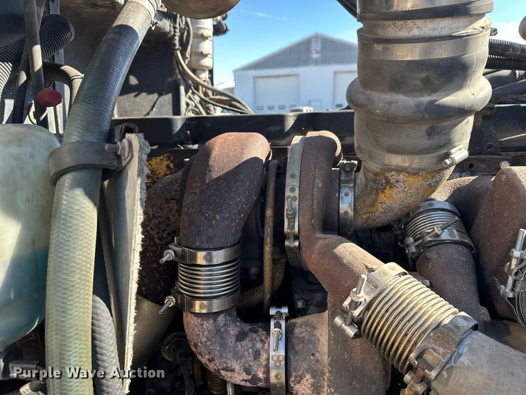 image for item FK1671 2007 Peterbilt 378 semi truck