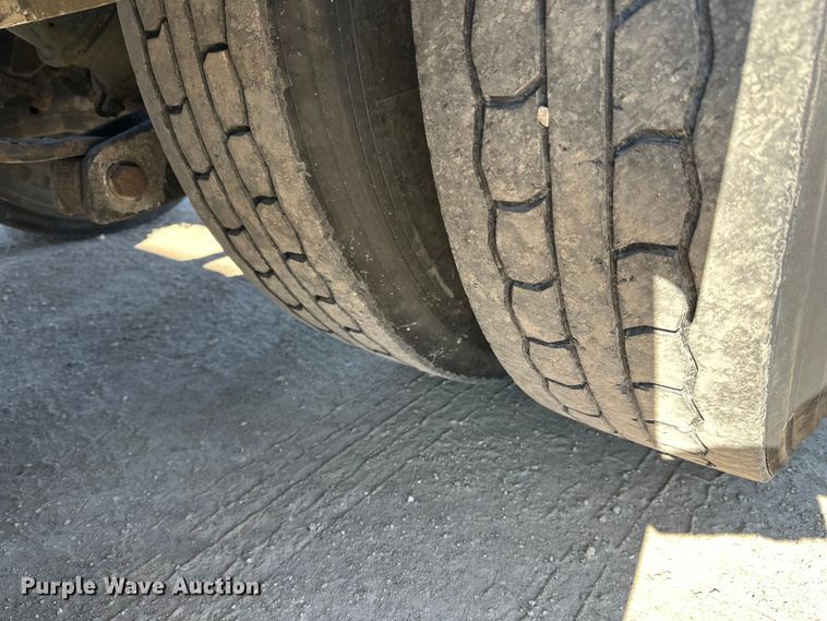 image for item FK1671 2007 Peterbilt 378 semi truck