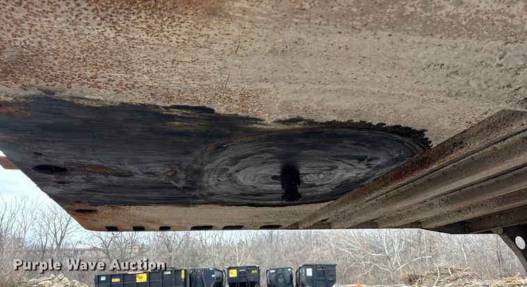 image for item FO3518 2013 Utility dry van trailer