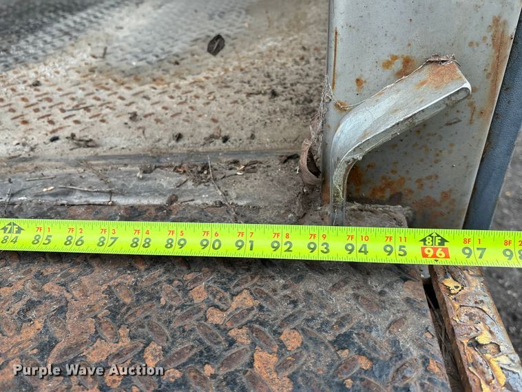 image for item FO3518 2013 Utility dry van trailer