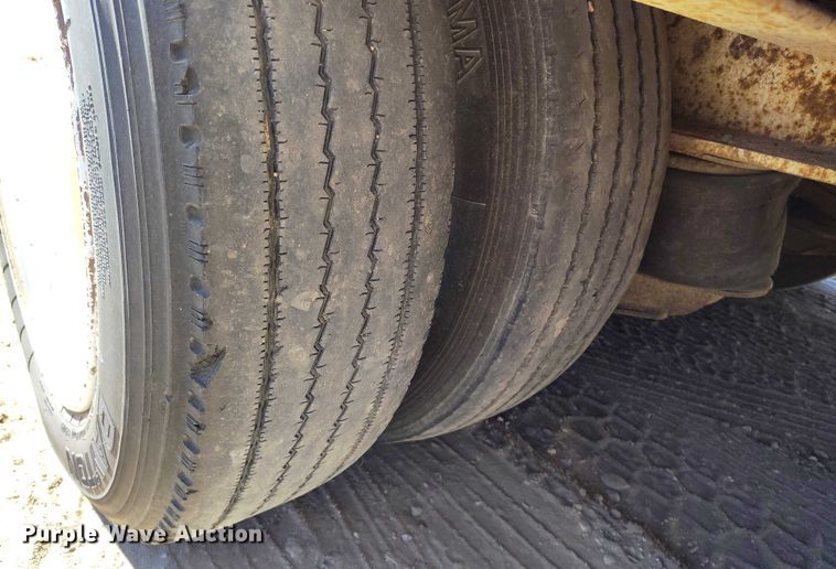 image for item IH9445 1996 Atoka lowboy equipment trailer