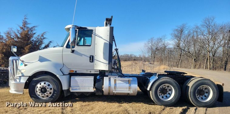 image for item NK9795 2017 International  Prostar semi truck