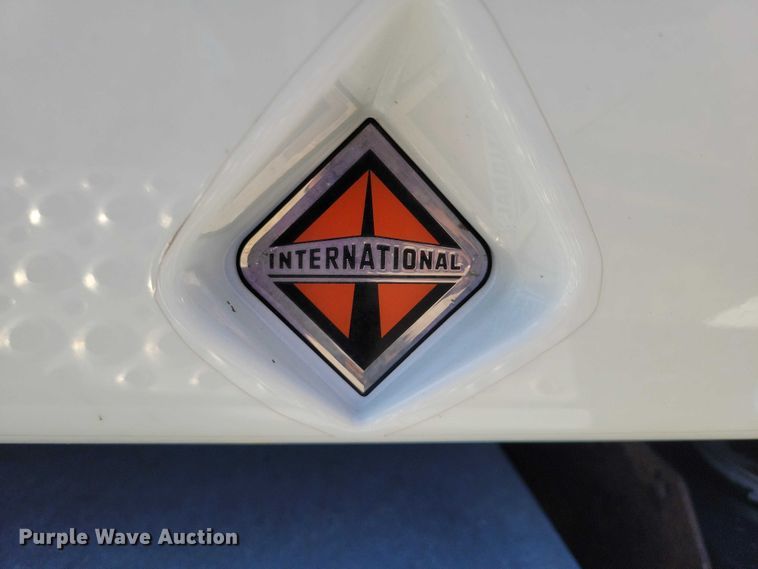 image for item NK9795 2017 International  Prostar semi truck