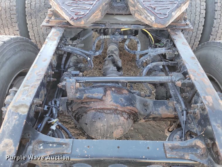 image for item NK9795 2017 International  Prostar semi truck