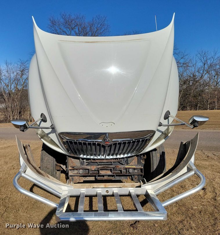 image for item NK9795 2017 International  Prostar semi truck