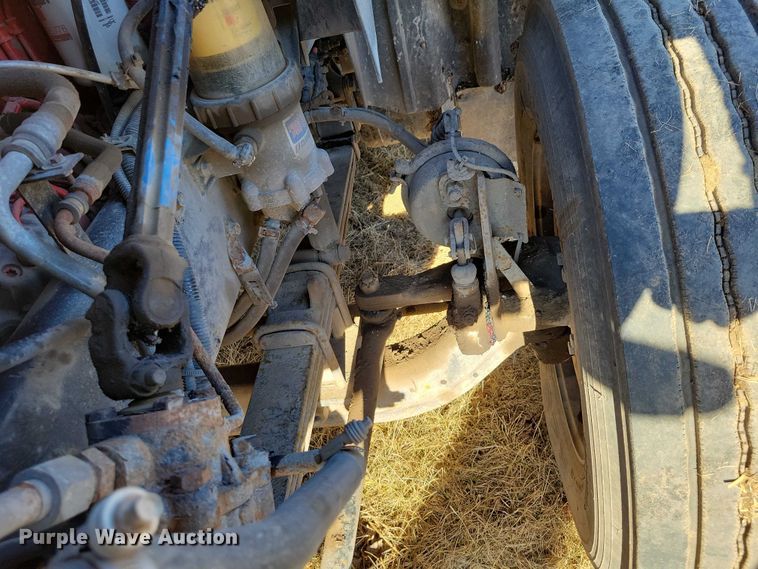 image for item NK9795 2017 International  Prostar semi truck