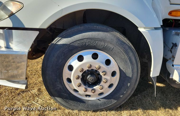 image for item NK9795 2017 International  Prostar semi truck