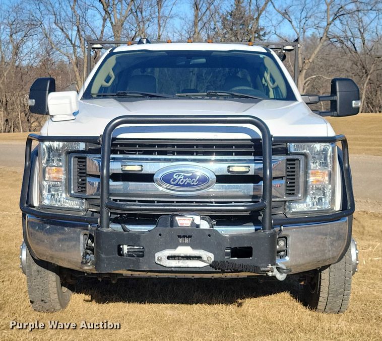image for item NK9796 2017 Ford F450 Super Duty Ext. Cab utility / service truck
